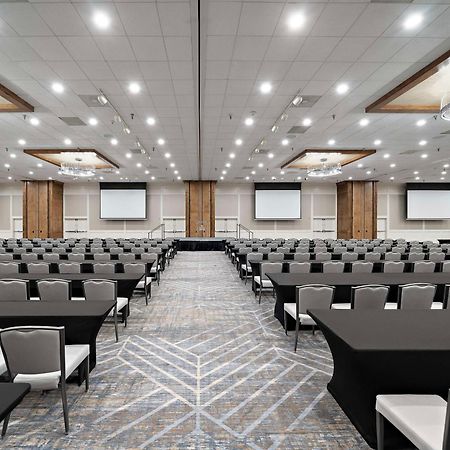 Hilton College Station & Conference Center Hotel Buitenkant foto