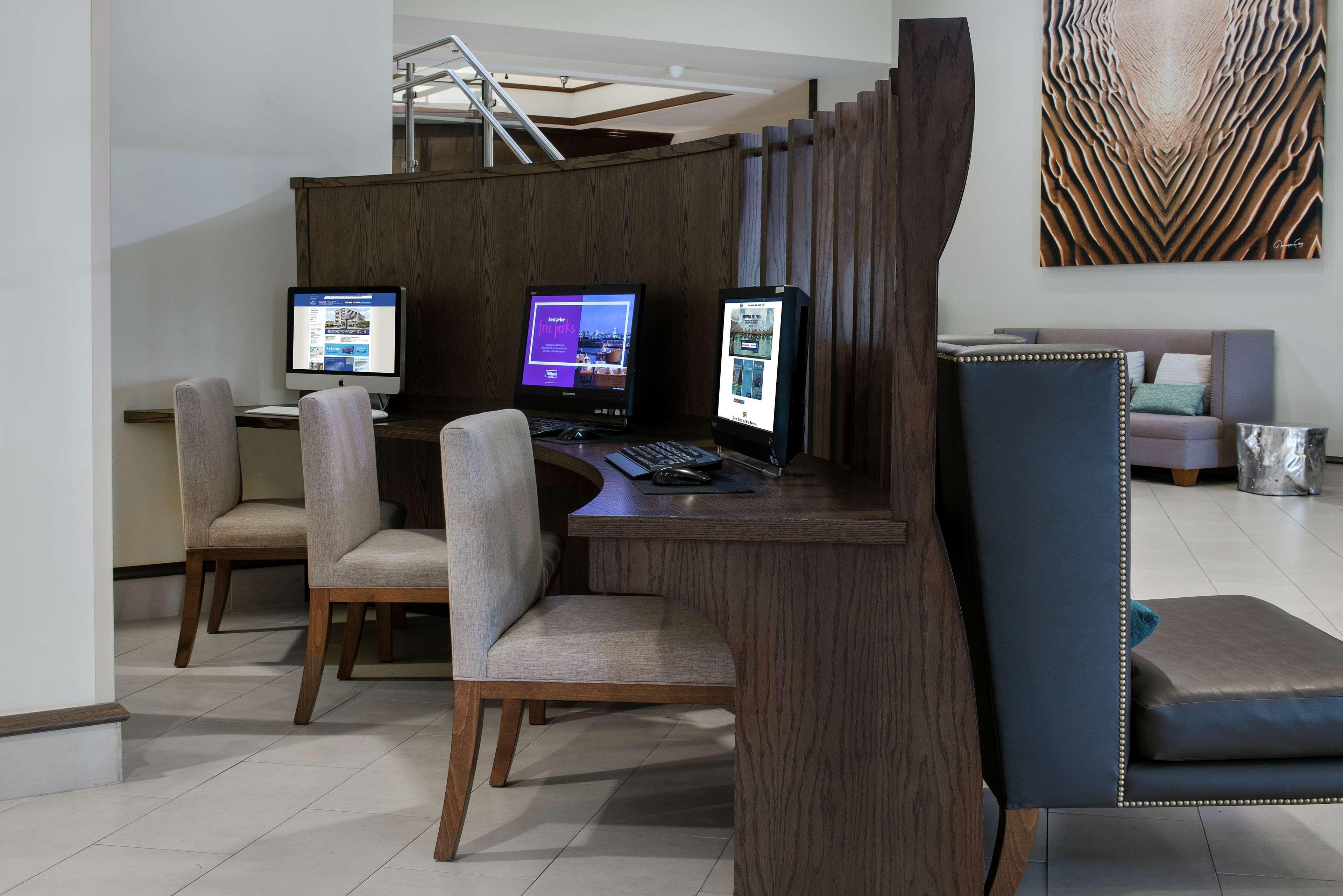 Hilton College Station & Conference Center Hotel Buitenkant foto