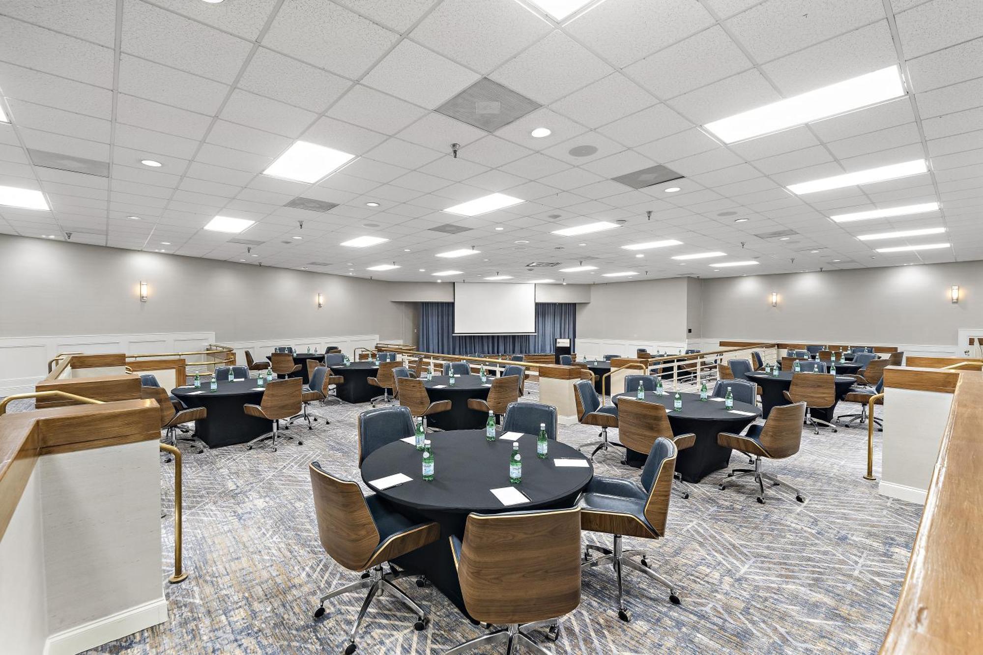 Hilton College Station & Conference Center Hotel Buitenkant foto